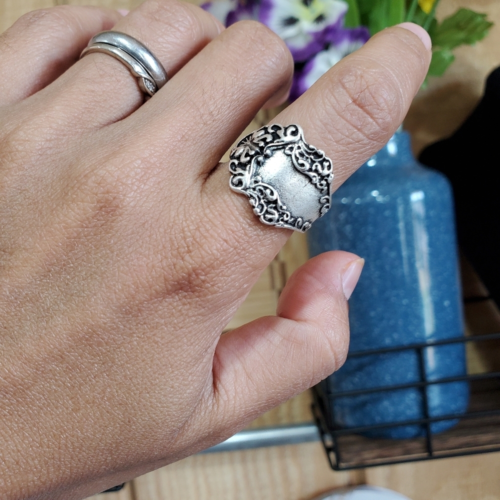 Spoon Ring - Picture 4 of 4